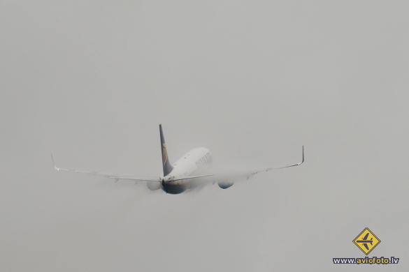 Boeing 737-8AS
