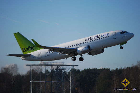 Boeing 737-36Q