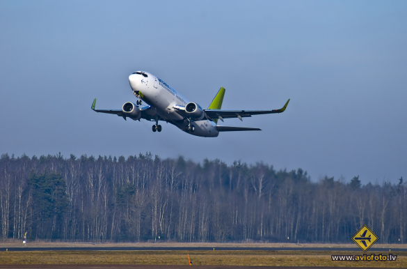 Boeing 737-36Q