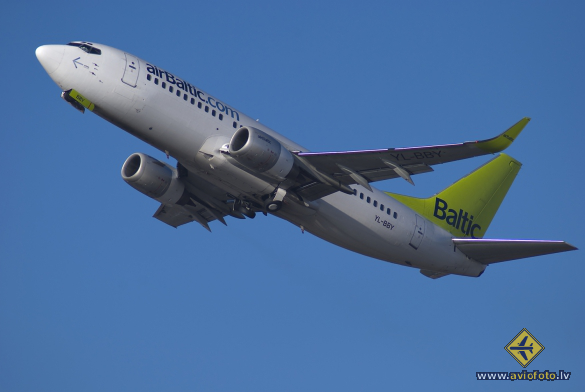 Boeing 737-36Q