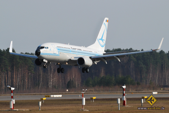Boeing 737-78J