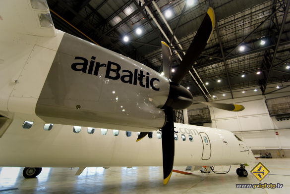 Bombardier DHC-8-402 Q400