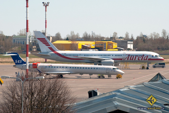 Boeing 757-23N