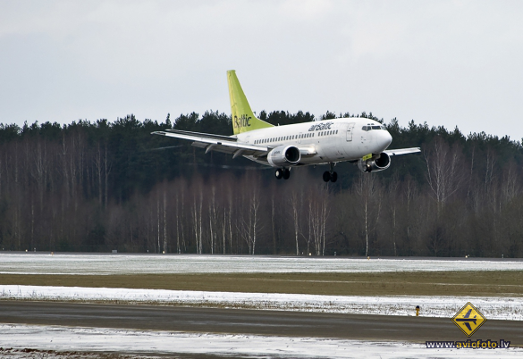 Boeing 737-53S