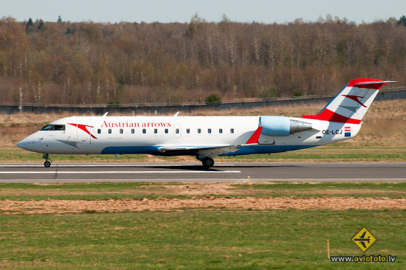 Bombardier CRJ-200LR (CL-600-2B19)