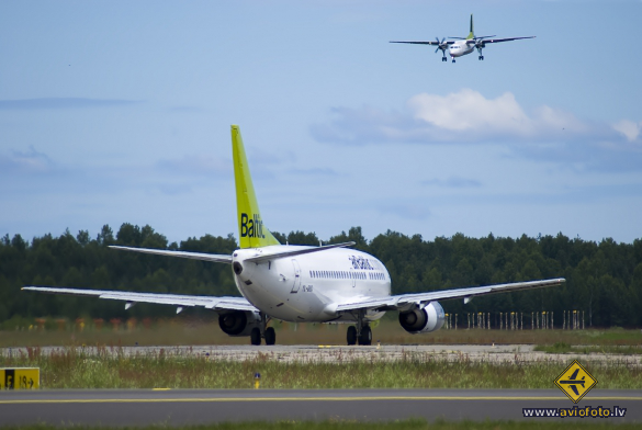 Boeing 737-522