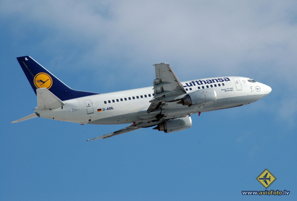 Boeing 737-530
