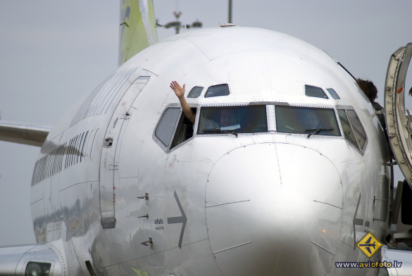 Boeing 737-53S