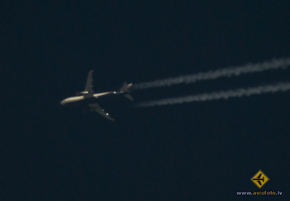Airbus A320-214