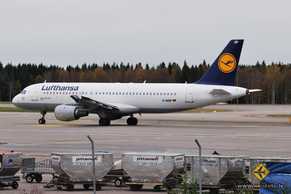 Airbus A320-211