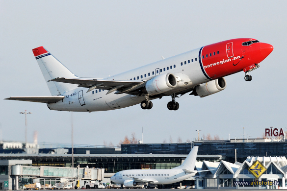 Boeing 737-33A