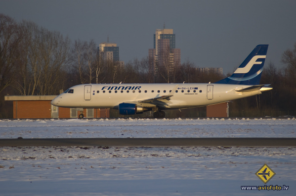 Embraer 170STD (ERJ-170-100STD)