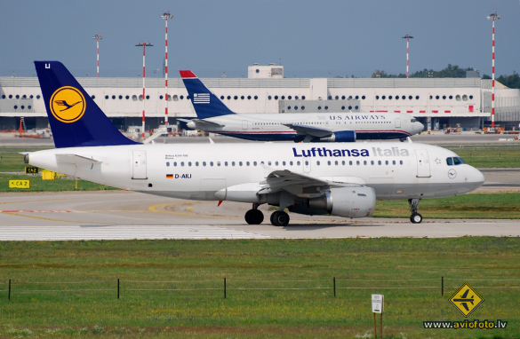Airbus A319-114