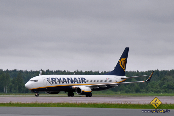 Boeing 737-8AS