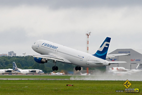 Airbus A320-214