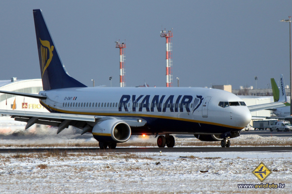 Boeing 737-8AS