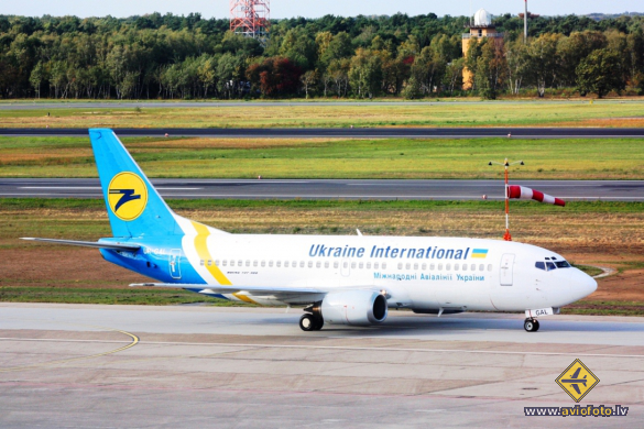 Boeing 737-341