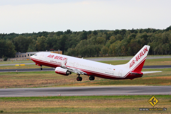 Boeing 737-86J