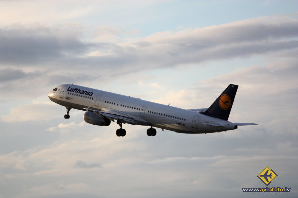Airbus A321-131