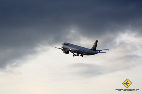 Airbus A321-131