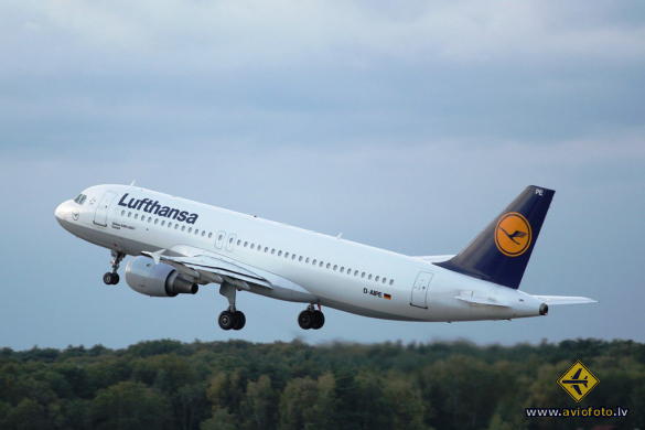 Airbus A320-211