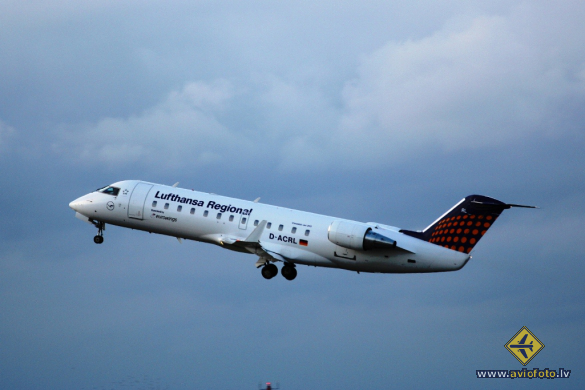Bombardier CRJ-200ER (CL-600-2B19)