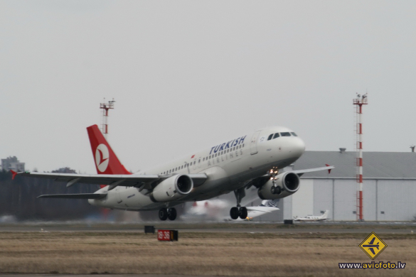 Airbus A320-232