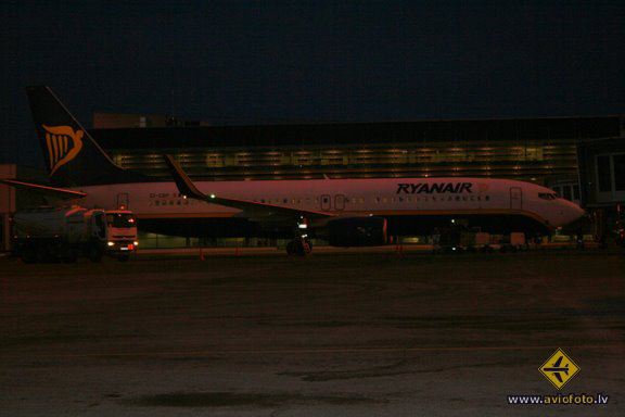 Boeing 737-8AS