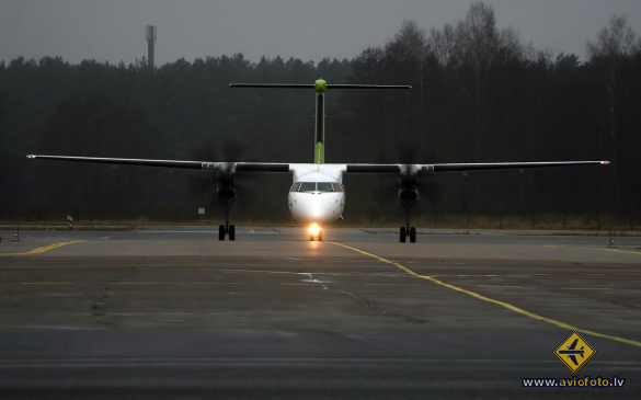 Bombardier DHC-8-402 Q400