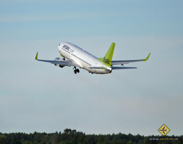 Boeing 737-36Q