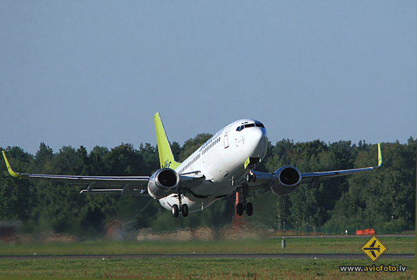 Boeing 737-36Q