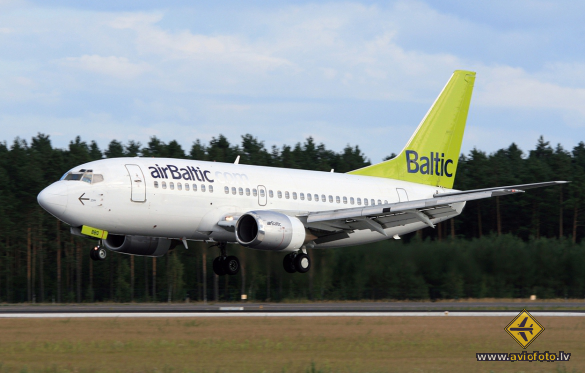 Boeing 737-522