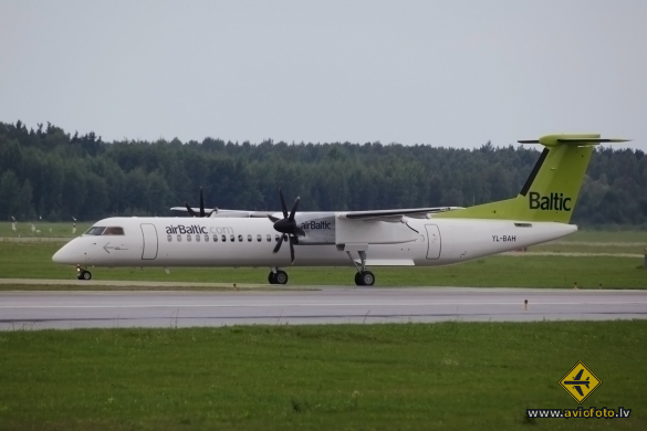 Bombardier DHC-8-402 Q400