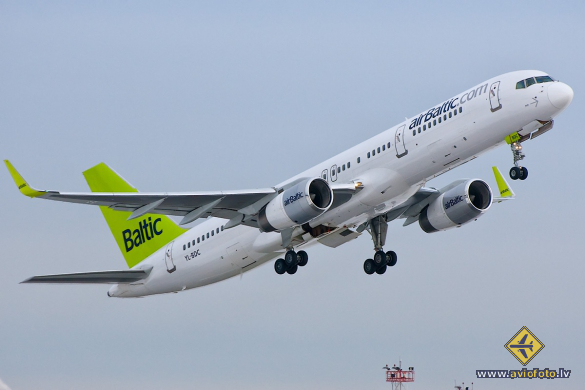 Boeing 757-256