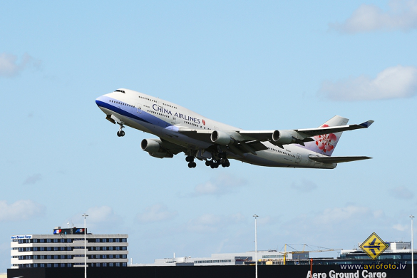 Boeing 747-409