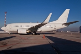 Boeing 737-548