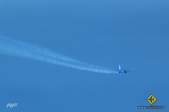 Boeing 737-804