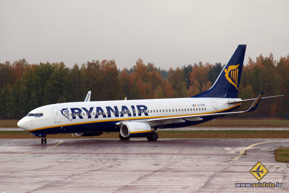 Boeing 737-8AS