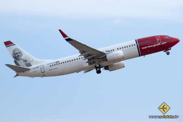Boeing 737-81Q