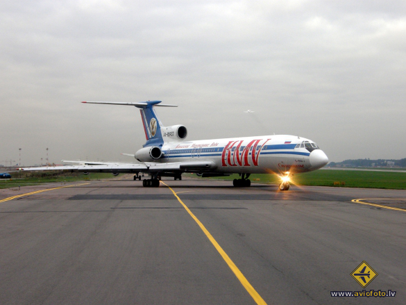 Tupolev Tu-154B-2