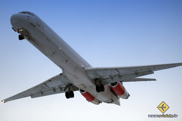 McDonnell Douglas MD-82 (DC-9-82)
