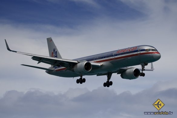 Boeing 757-223