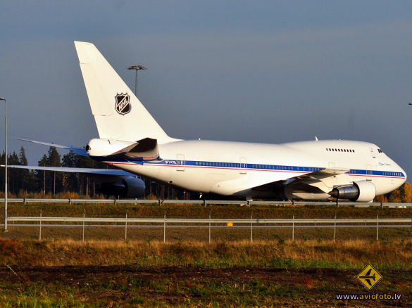 Boeing 747SP-27