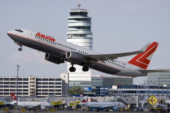 Boeing 737-8Z9