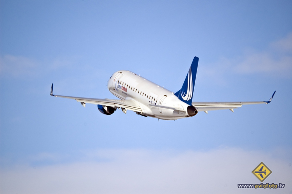 Embraer 170STD (ERJ-170-100STD)
