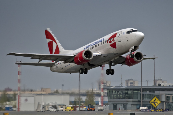 Boeing 737-55S