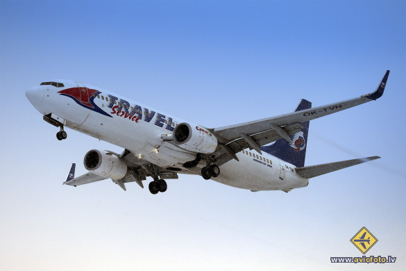 Boeing 737-8BK