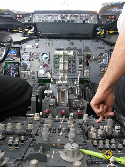 Boeing 737-500