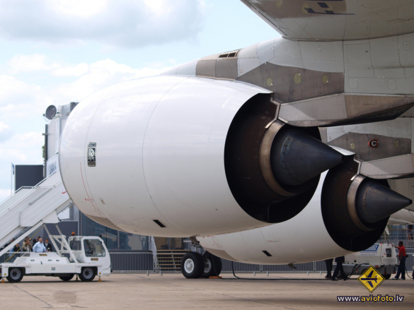 Airbus A380-841