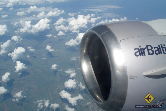 Boeing 737-33V